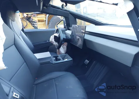 2024 Tesla Cybertruck z USA, uszkodzony, nr VIN 7G2CEHED5RA051673